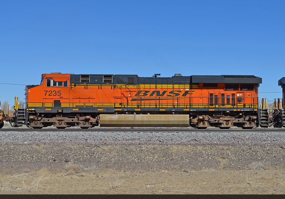 BNSF 7235